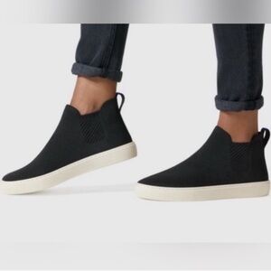Rothy’s The Chelsea  Black High Top Knit Boot sneaker size 8 1/2
